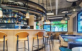 Qualys-Hôtel Nanterre-Paris La Défense